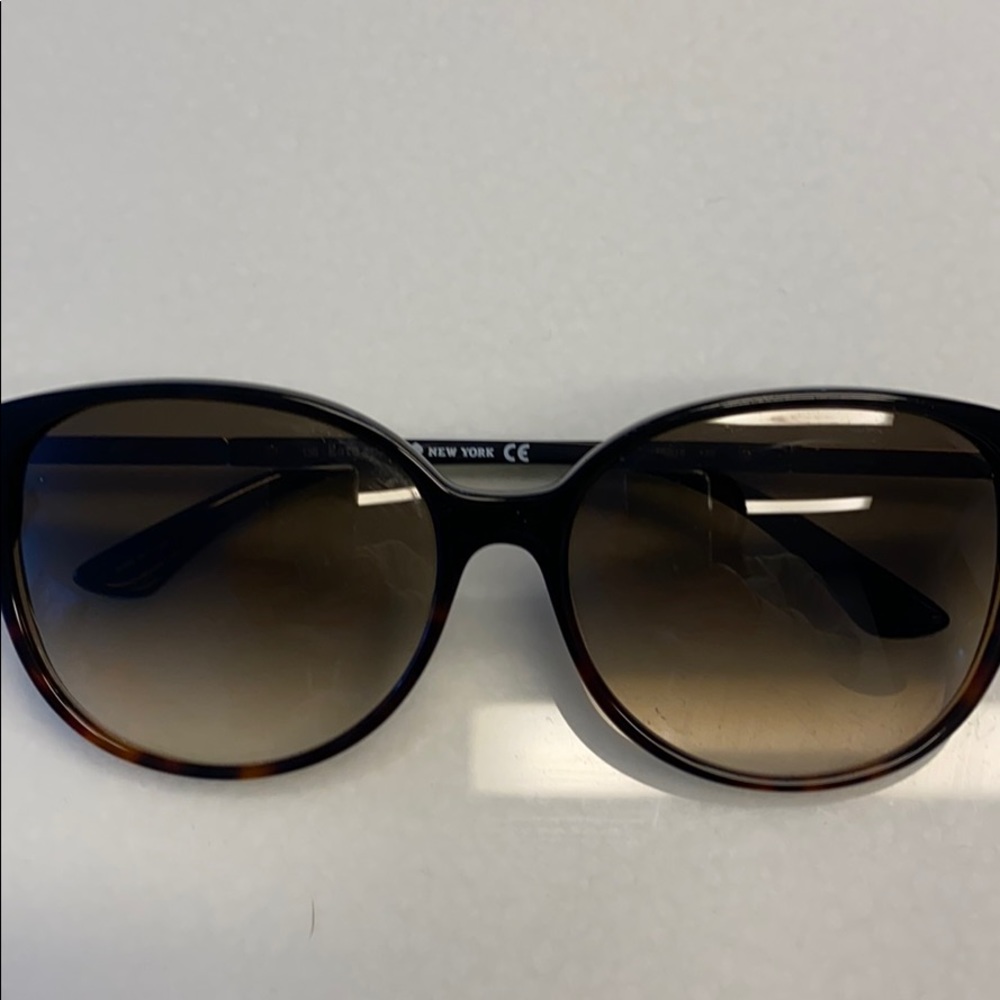 kate spade Cat Eye Sunglasses with Pink Case - Picture 2 of 5